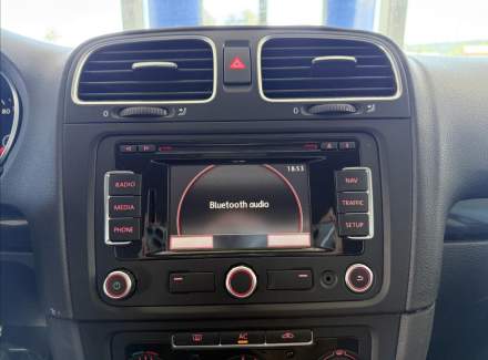 Volkswagen - Golf