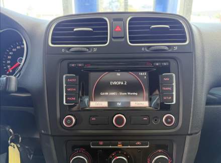 Volkswagen - Golf