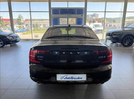Volvo - S90