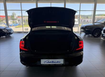 Volvo - S90