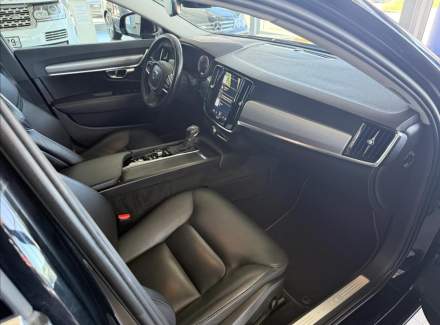 Volvo - S90