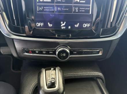 Volvo - S90