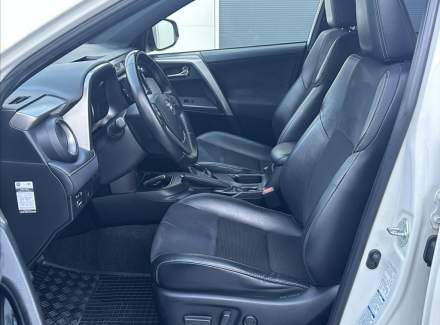 Toyota - RAV 4