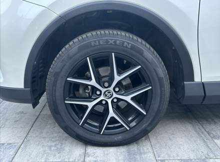 Toyota - RAV 4