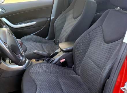 Peugeot - 308
