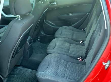 Peugeot - 308