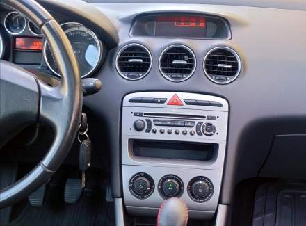 Peugeot - 308