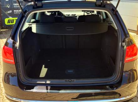 Volkswagen - Passat