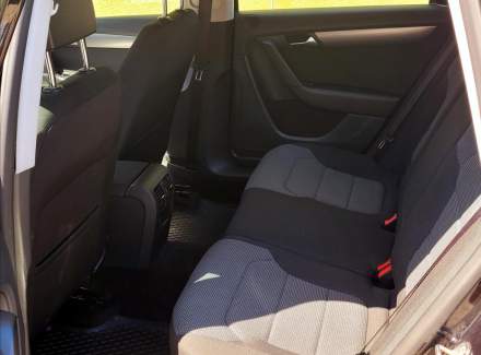 Volkswagen - Passat
