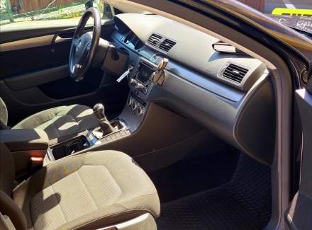 Volkswagen - Passat