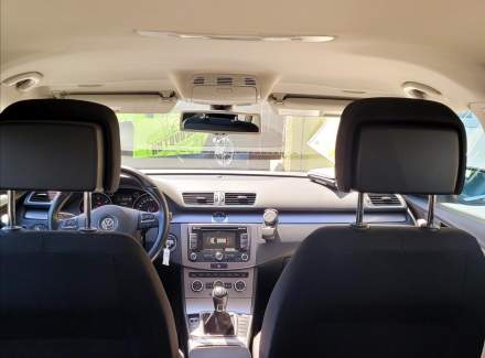 Volkswagen - Passat
