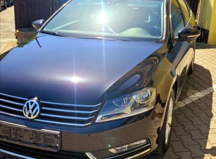 Volkswagen - Passat