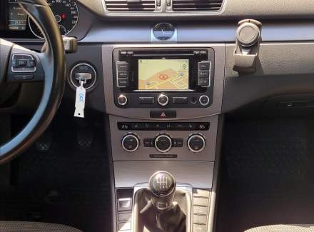 Volkswagen - Passat