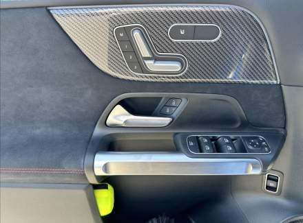 Mercedes-Benz - GLB