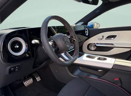 Mercedes-Benz - CLA