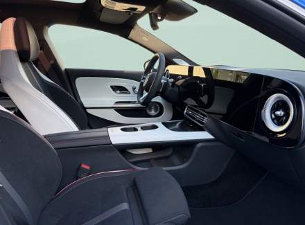 Mercedes-Benz - CLA
