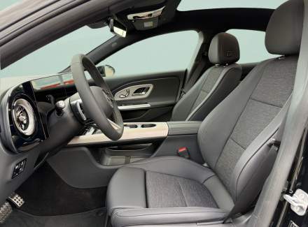 Mercedes-Benz - CLA
