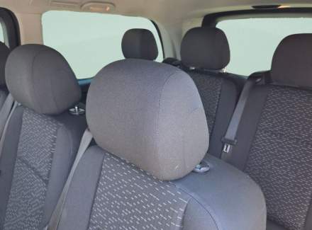Mercedes-Benz - Vito