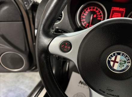 Alfa Romeo - 159