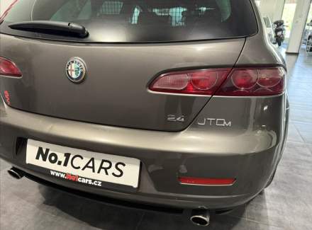 Alfa Romeo - 159