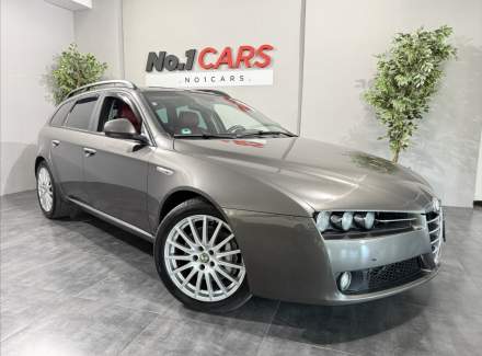 Alfa Romeo - 159