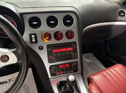 Alfa Romeo - 159