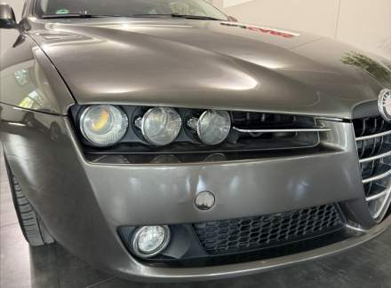 Alfa Romeo - 159