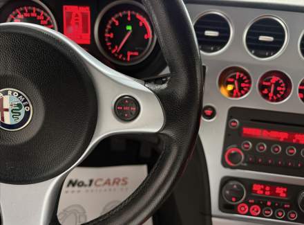 Alfa Romeo - 159