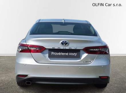Toyota - Camry