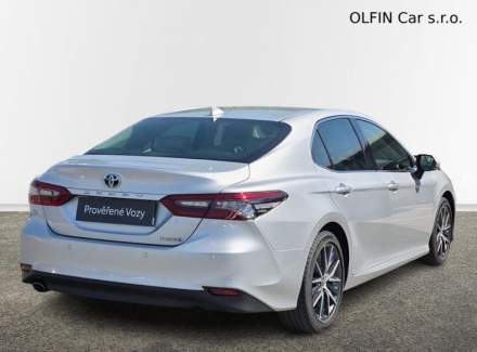Toyota - Camry