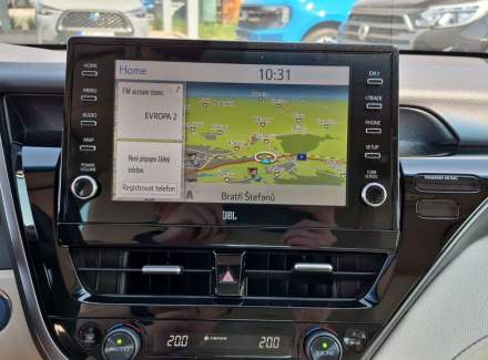 Toyota - Camry