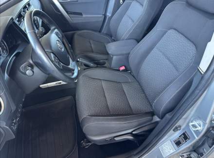 Toyota - Auris