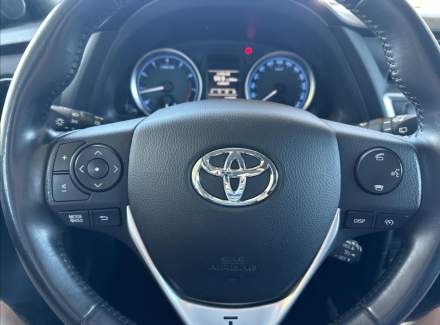 Toyota - Auris