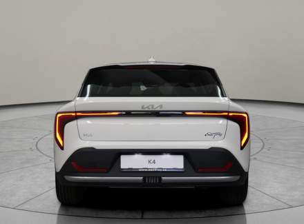Kia - K4