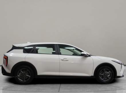 Kia - K4