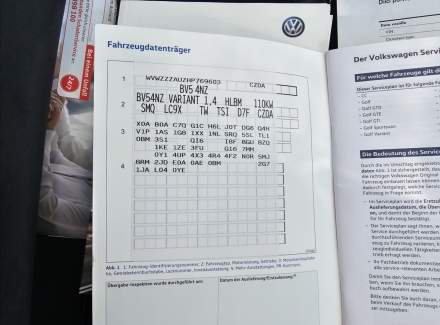Volkswagen - Golf
