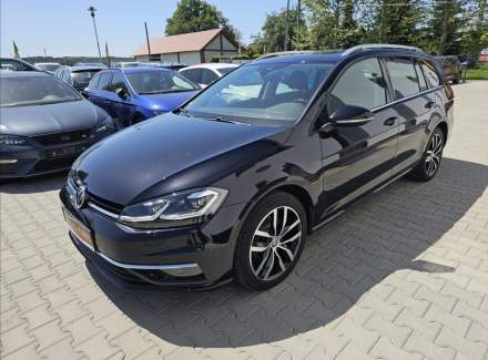 Volkswagen - Golf