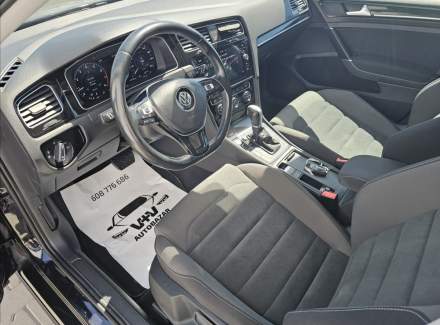 Volkswagen - Golf