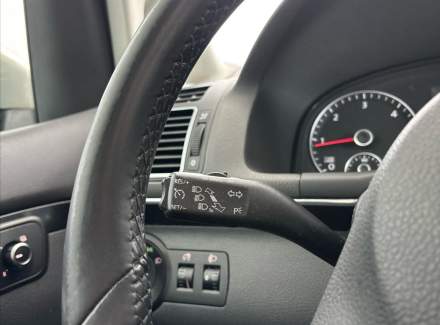 Volkswagen - Touran