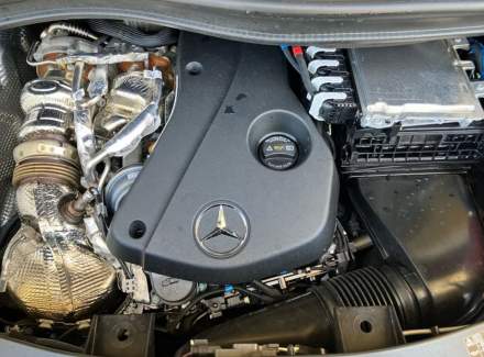 Mercedes-Benz - V-class