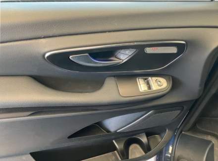 Mercedes-Benz - V-class