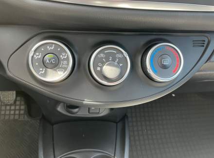 Toyota - Yaris
