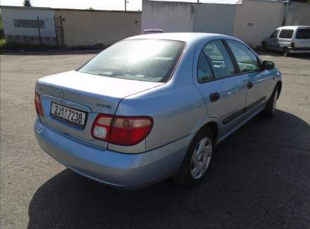 Nissan - Almera