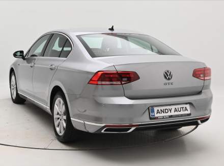 Volkswagen - Passat