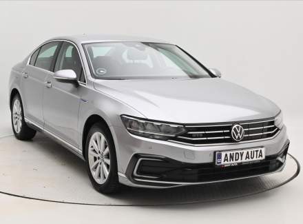 Volkswagen - Passat