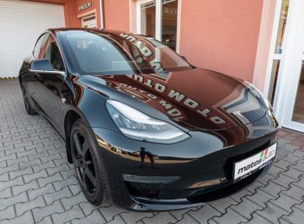 Tesla - Model 3