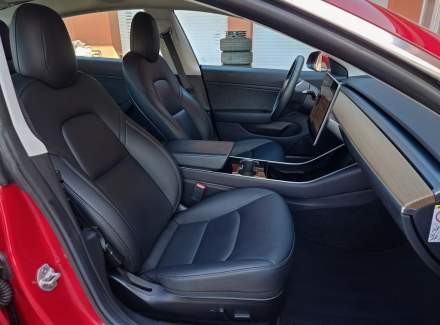 Tesla - Model 3