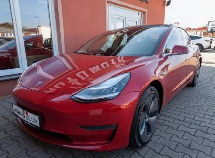 Tesla - Model 3