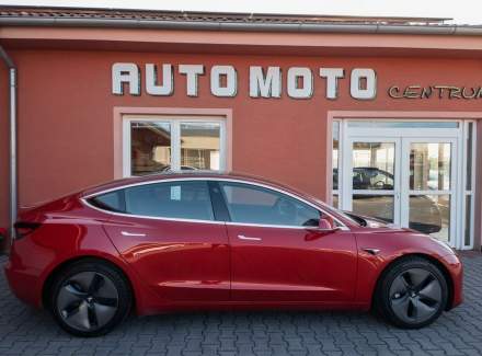 Tesla - Model 3