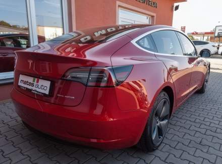 Tesla - Model 3